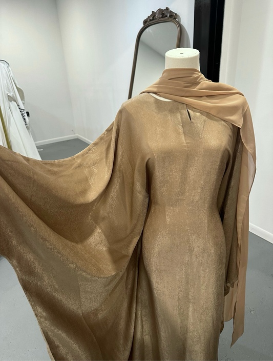 Elaina Sand kaftan & shela
