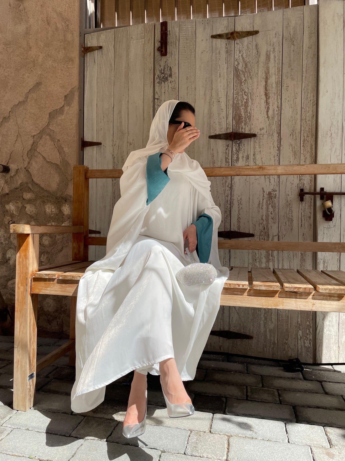 Anisa closed abaya