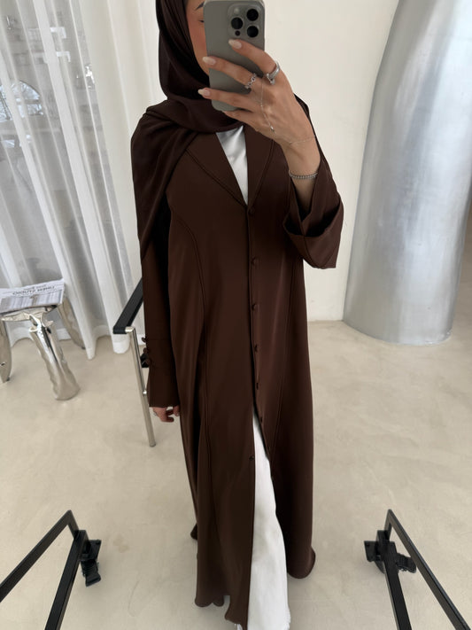 Dana button abaya