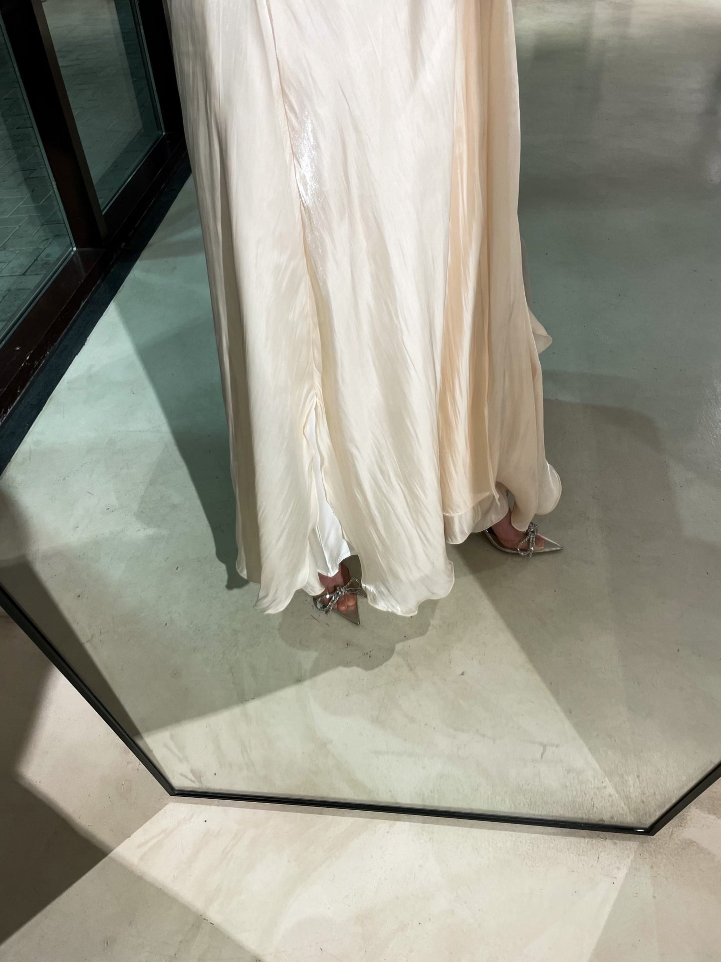Pre order Cream Selene shimmer abaya set